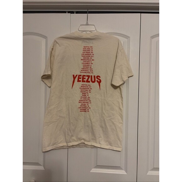 Kanye West Yeezus Tour 2013 Red Ski Mask Official Merch T-Shirt Size Large - Picture 5 of 5